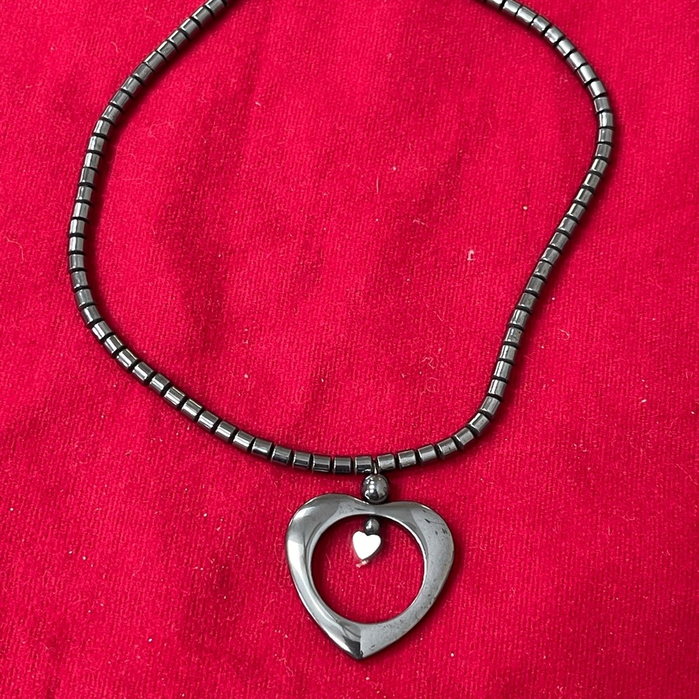 Elegant Black Heart Pendant Necklace